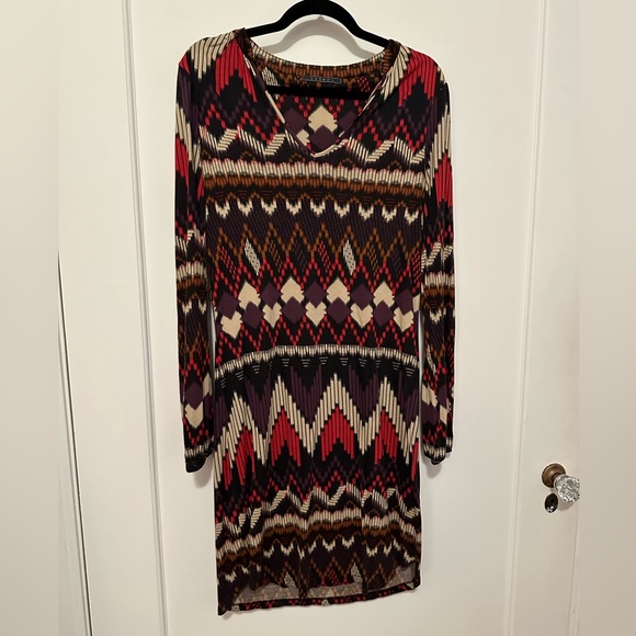 Velvet by Graham and Spencer - purple/red/beige abstract Etta dress - L - Picture 3 of 9